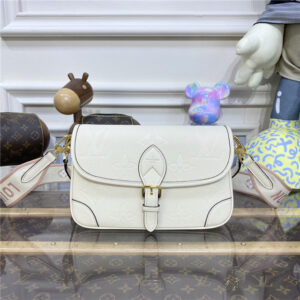 Louis Vuitton Diane M46388 Cream