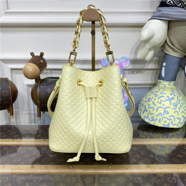 Louis Vuitton NeoNoe BB M22599 Yellow