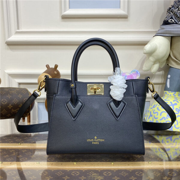 Louis Vuitton On My Side PM M21546 Noir