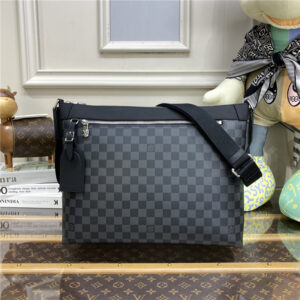 Louis Vuitton Mick MM