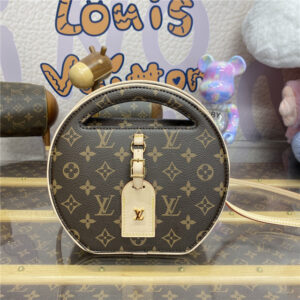 Louis Vuitton Around Me PM M47117