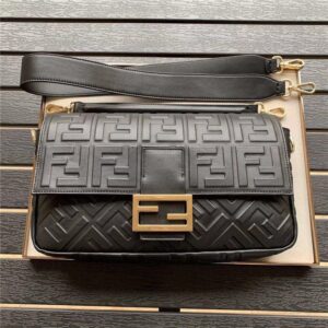 Fendi Baguette Large (Varied Colors)