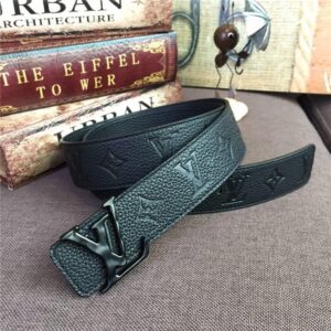Louis Vuitton Shape 40MM Reversible Belt Taurillon leather (Varied Colors)
