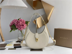 Bvlgari Serpenti Ellipse 291640 White Leather