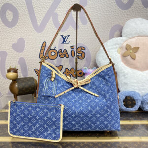 Louis Vuitton CarryAll MM M46855