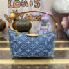 Louis Vuitton Hills Pochette M82949