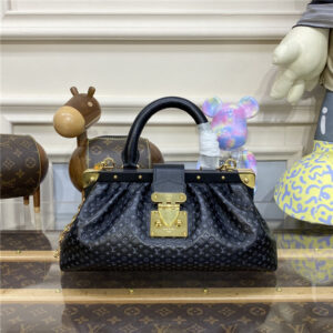 Louis Vuitton Monogram Clutch Black H27 M22326