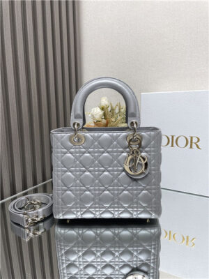 Dior Medium Lady Dior Bag M0565 Grey Pearlescent
