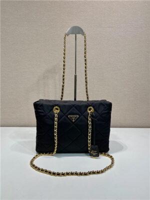 Prada Prada Re-Edition 1995 Chaine Medium Re-Nylon Tote Bag 1BG529 Black