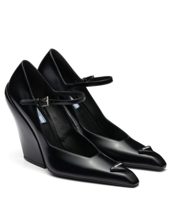 Prada Womens Brushed Leather Pumps Black